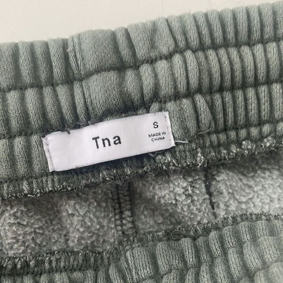 Aritzia TNA Sweatpants - Picture 4 of 4
